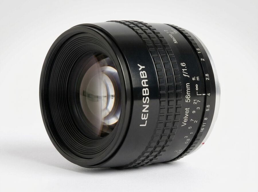 Lensbaby Velvet 56 56mm F1.6