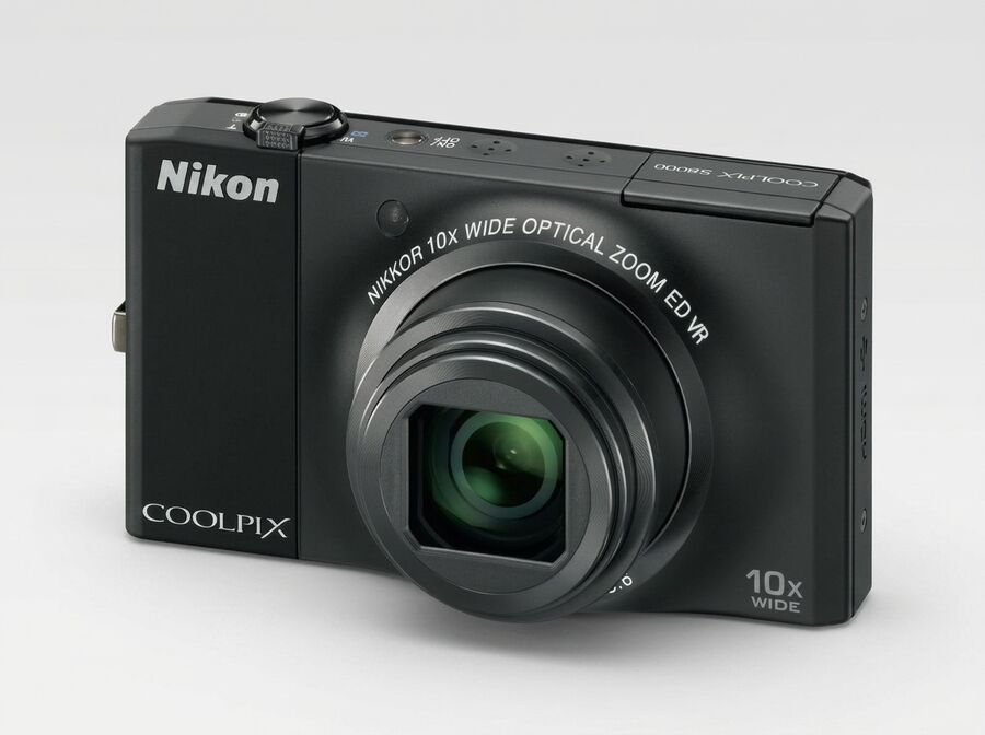 Nikon Coolpix S8000