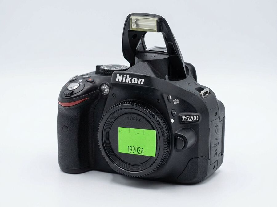 Nikon D5200