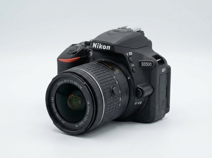 Nikon D5500 Kit mit AF-P DX 18-55 VR (schwarz)