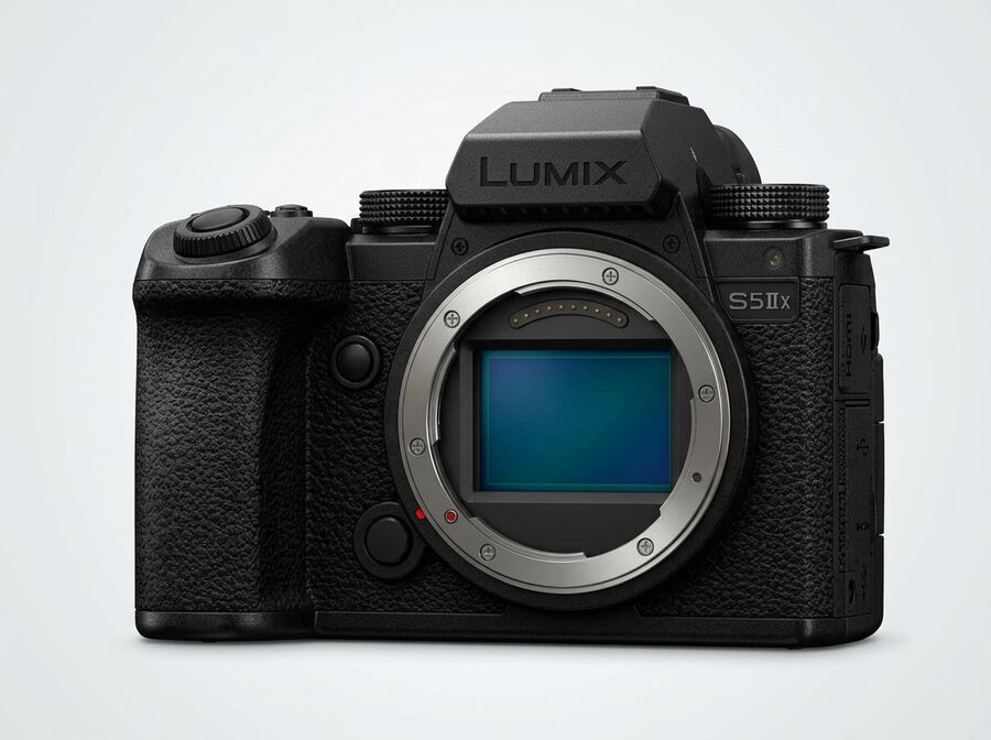 Panasonic Lumix S5IIX (DC-S5M2X)
