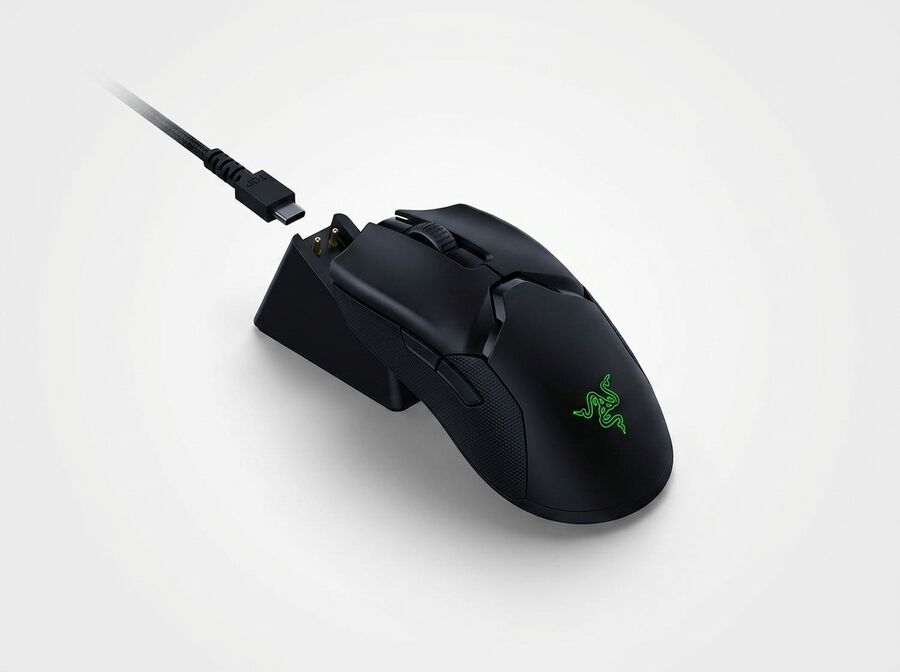 Razer Viper Ultimate mit Ladestation