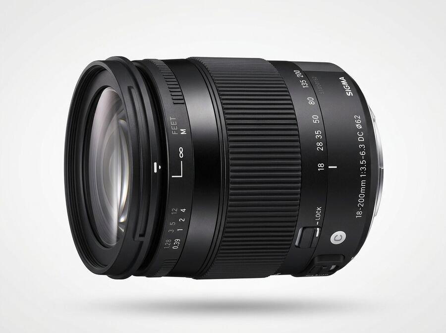 Sigma 18-200mm F3.5-6.3 DC OS