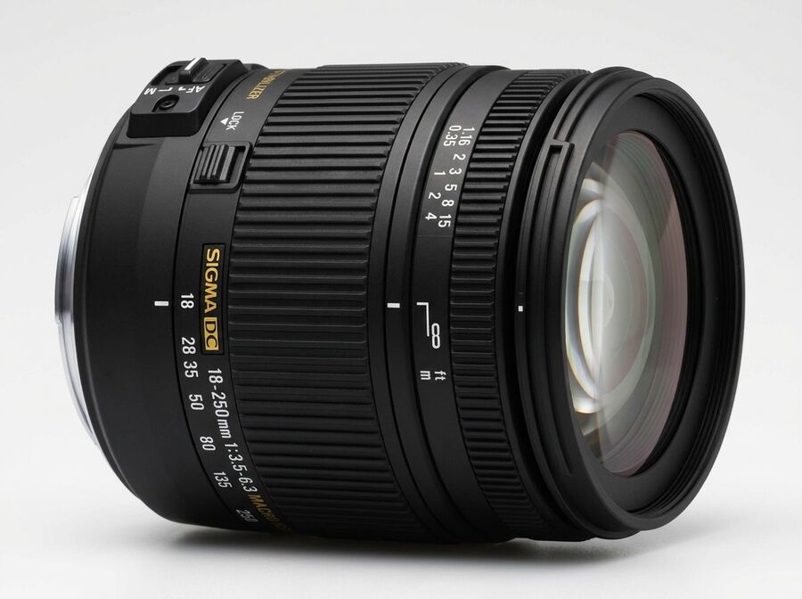 Sigma 18-250mm F3.5-6.3 DC Macro OS HSM