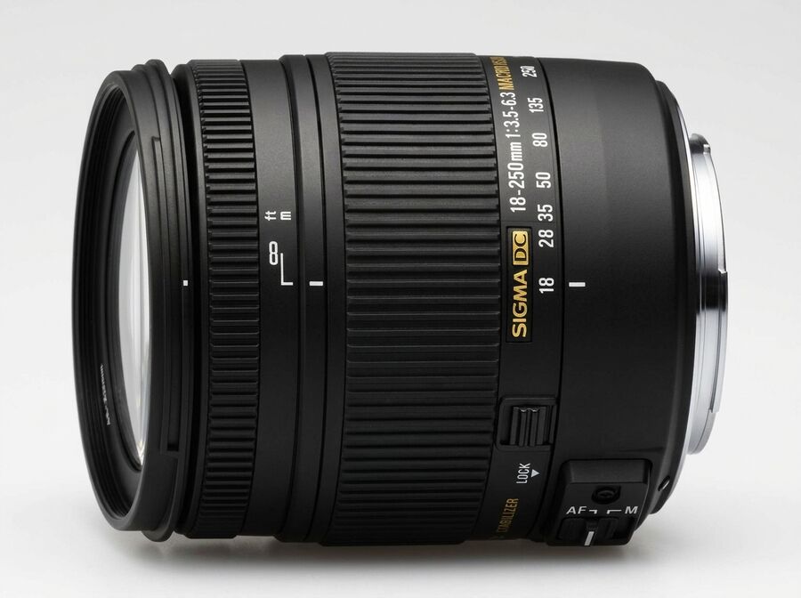 Sigma 18-250mm F3.5-6.3 DC Macro OS HSM