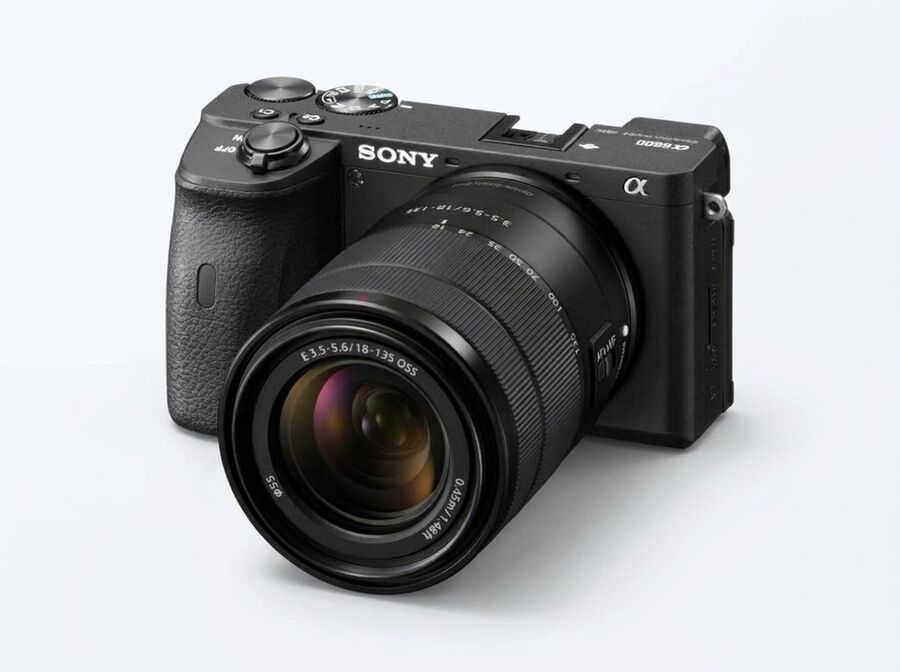 Sony Alpha 6600 Kit mit E 18-135mm f/3.5-5.6 OSS (ILCE-6600M)